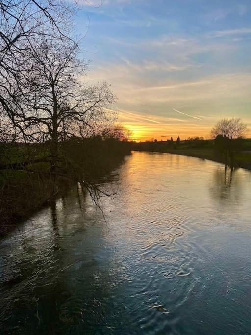 Cosy Cottage On Banks Of River Wye Foy Bagian luar foto